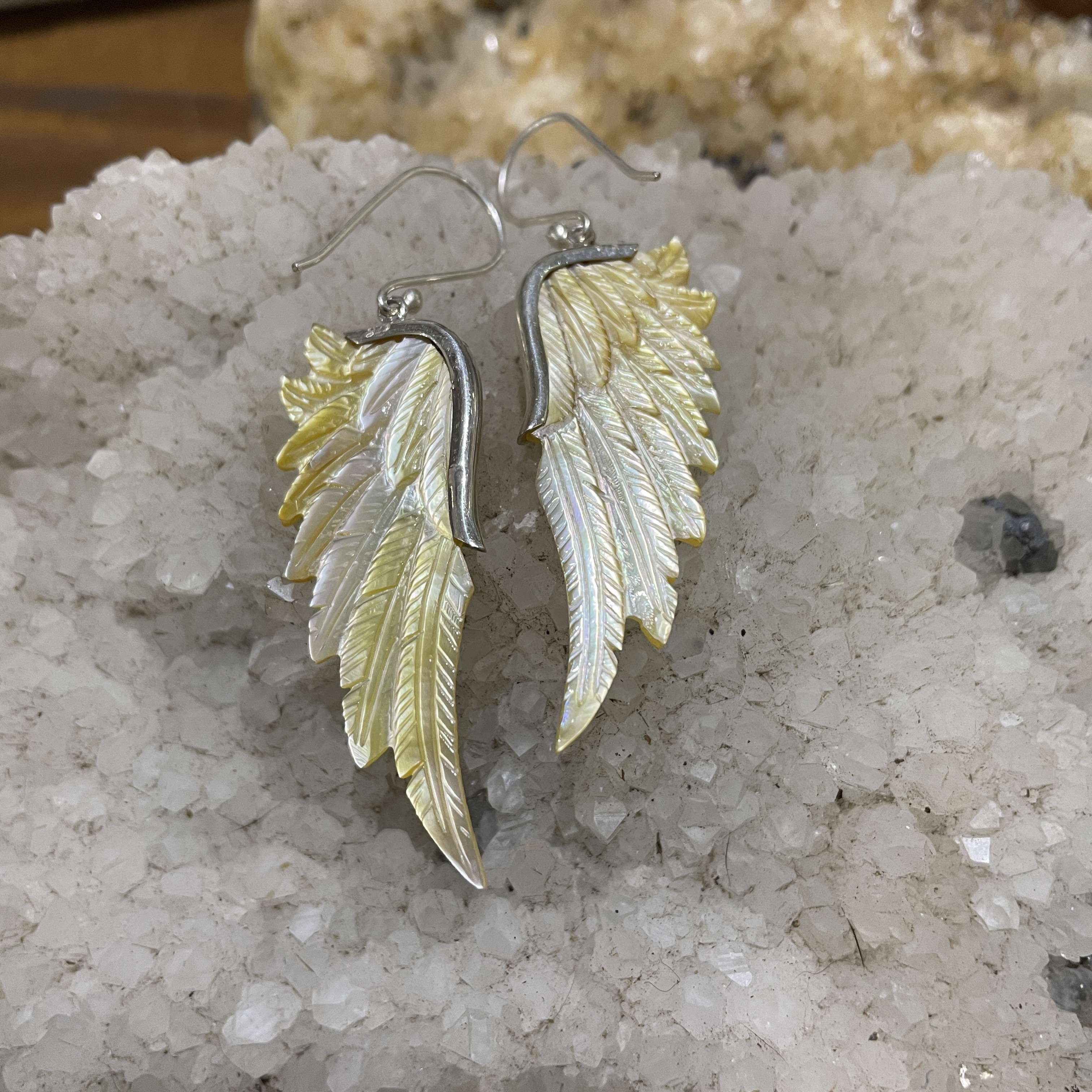 (HANDMADE 925 BALI STERLING SILVER WINGS EARRINGS WITH MOTHER OF PEARL)